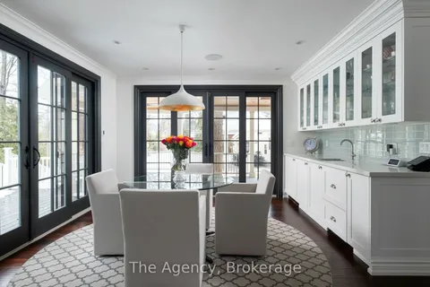 347 EAST HART Crescent, Burlington, ON L7N 1P8