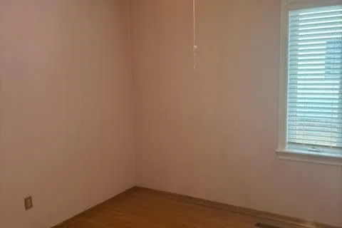 61 Forest Avenue, Mississauga, ON L5G 1L3