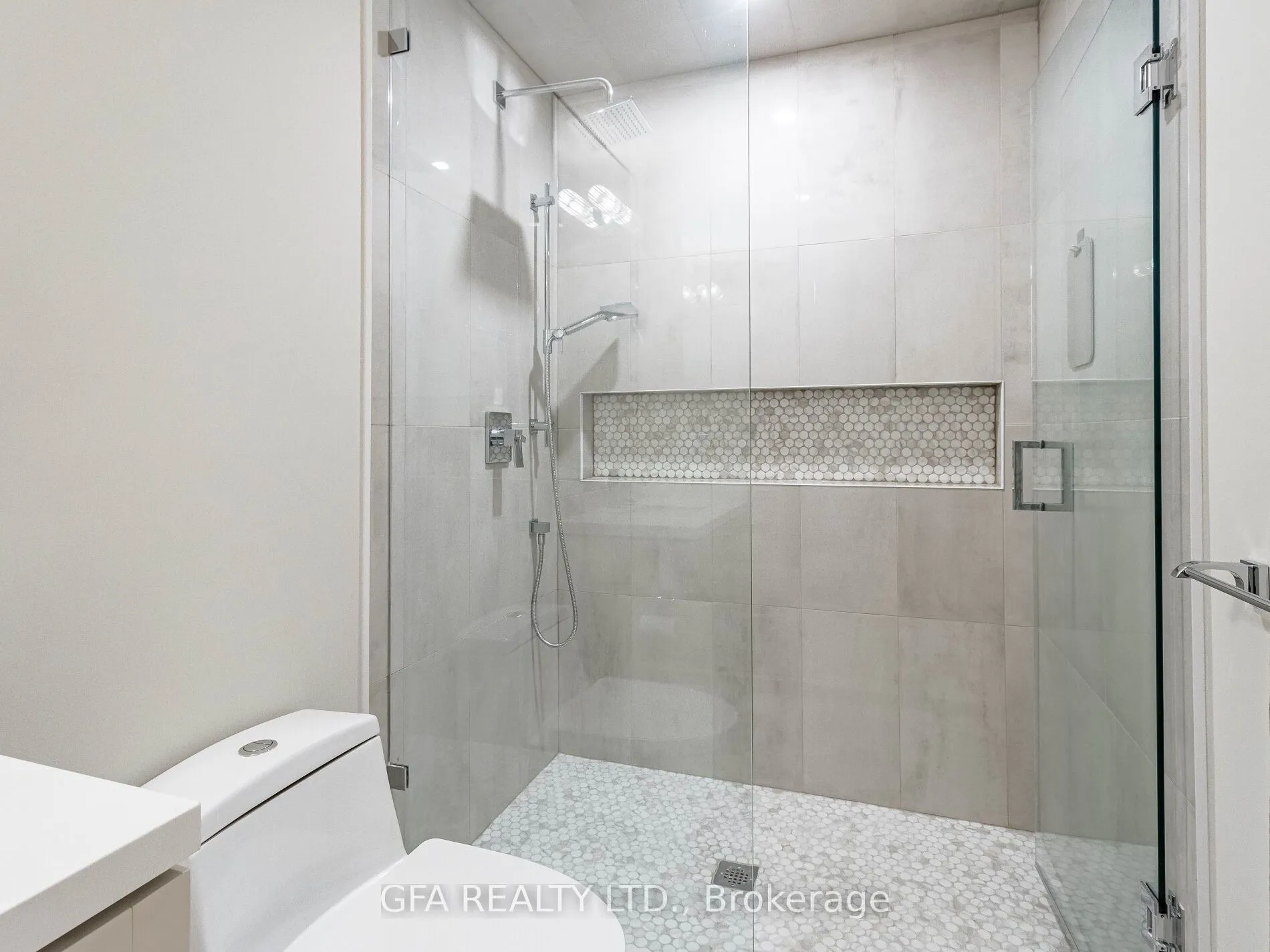 1254 Bramblewood Lane, Mississauga, ON L5H 1M1