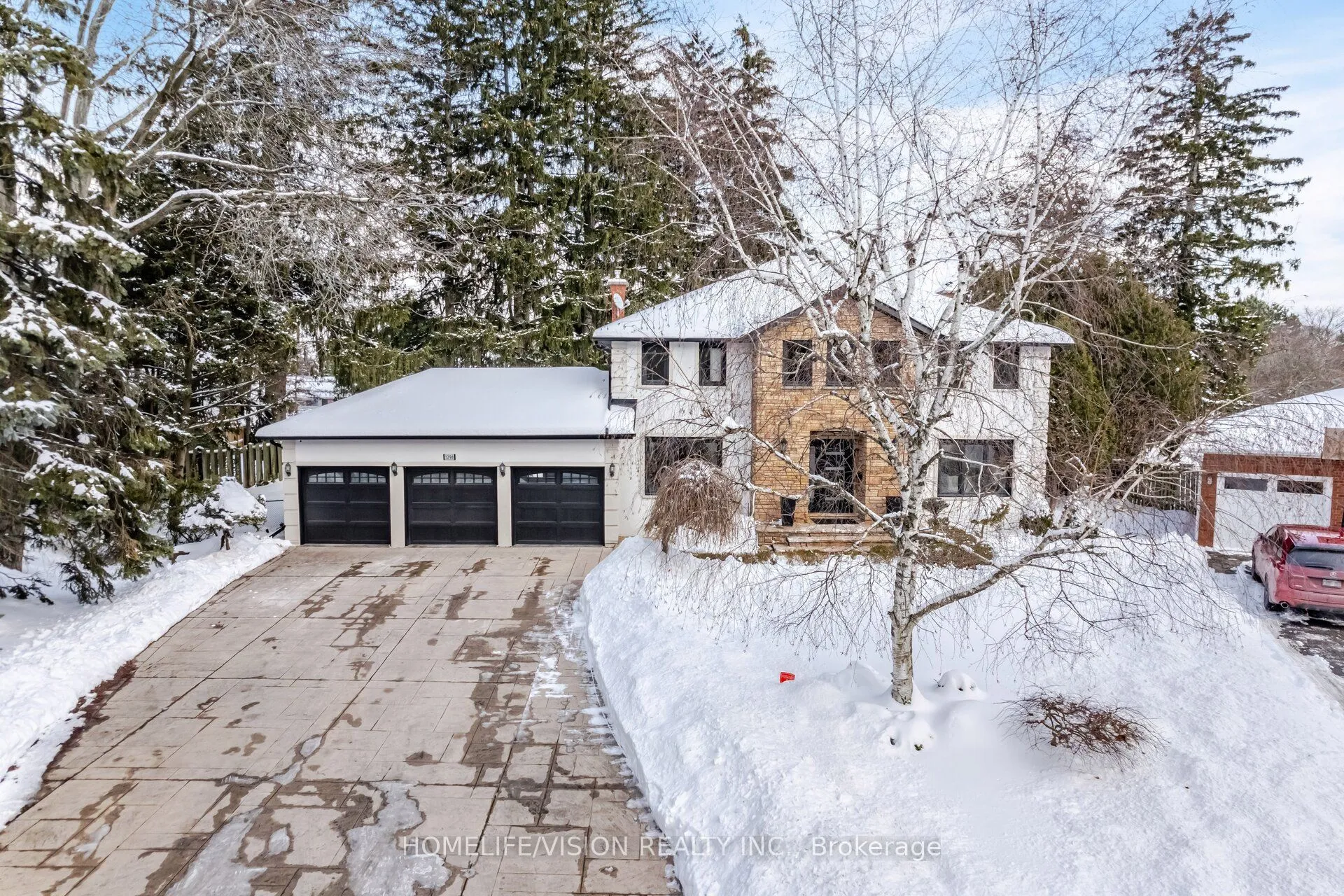 1298 Bunsden Avenue, Mississauga, ON L5H 3T9