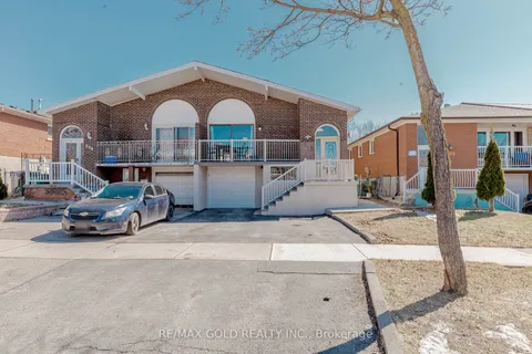 298 Royal Salisbury Way, Brampton, ON L6V 3G5