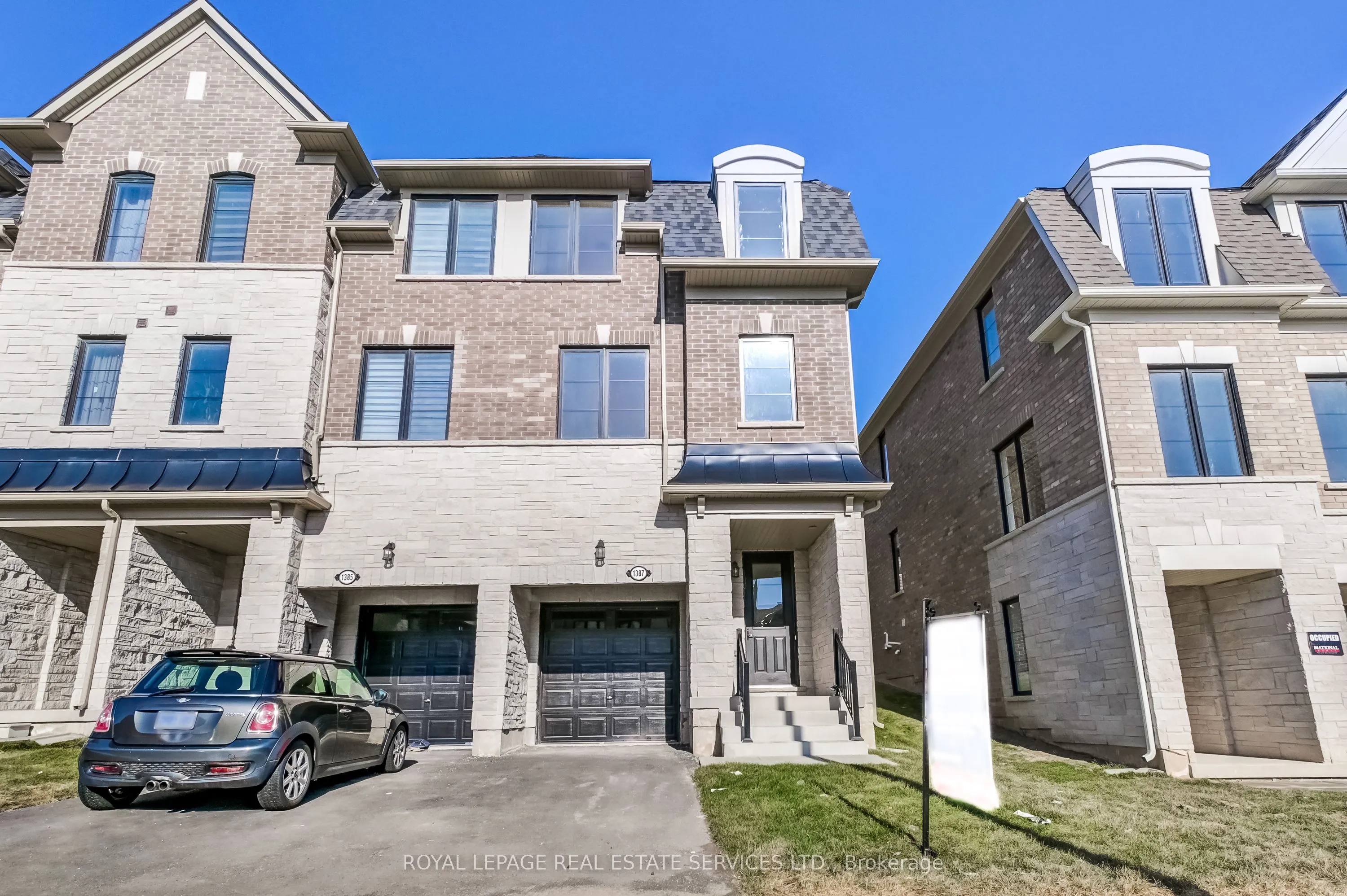 1387 Almonte Drive, Burlington, ON L7P 0V6