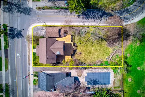 317 Queen Street, Mississauga, ON L5M 1M3