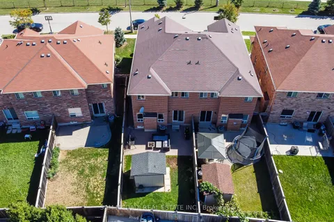 51 Personna Circle, Brampton, ON L6X 0S9