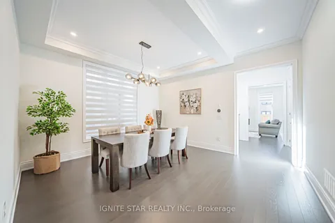 1256 Queens Plate Road, Oakville, ON L6M 5M2