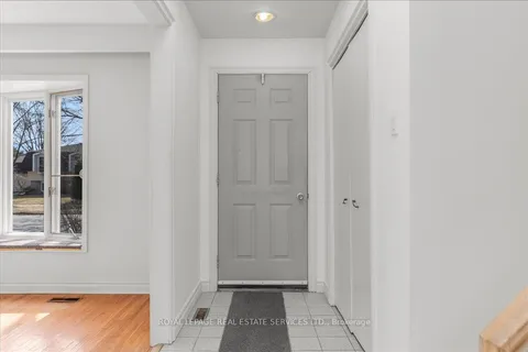 525 Seymour Drive, Oakville, ON L6L 3K2