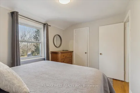 52 Mary Street, Brampton, ON L6W 2R2
