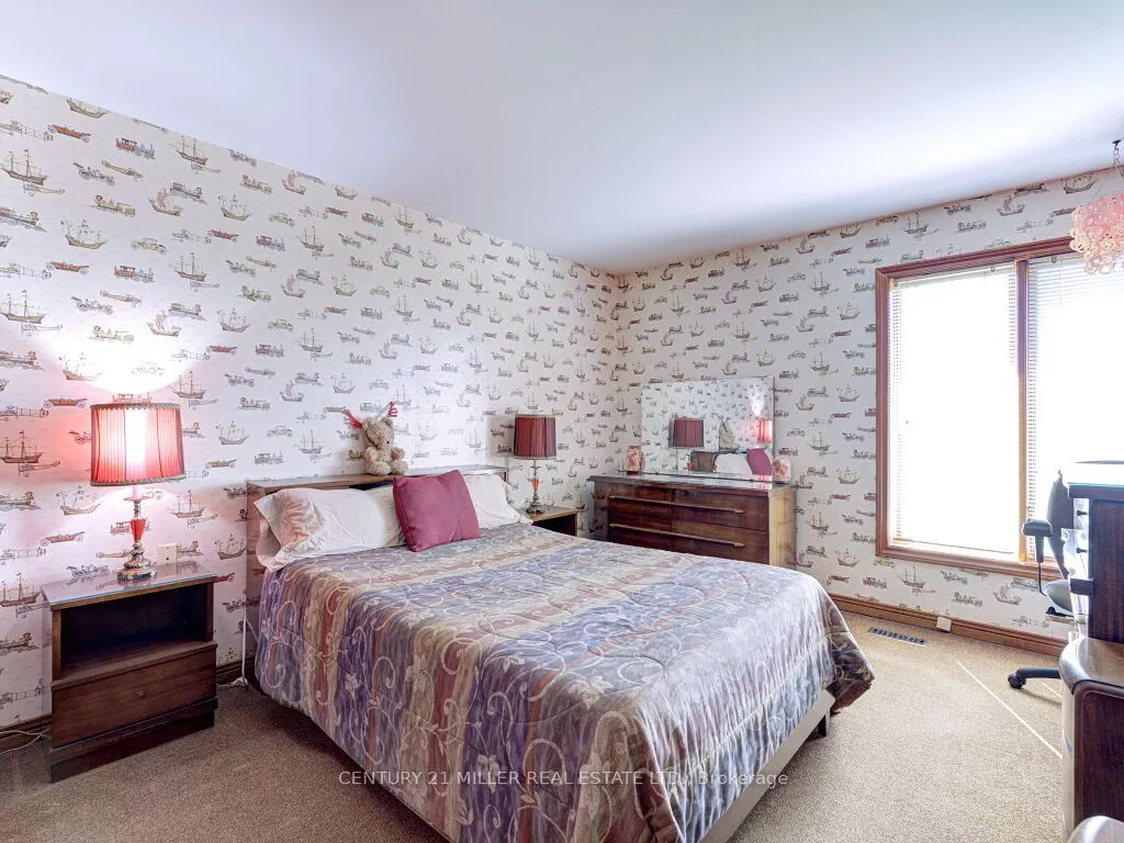 11331 Amos Drive, Milton, ON L0P 1B0