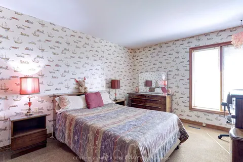 11331 Amos Drive, Milton, ON L0P 1B0