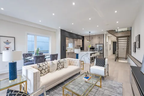 23A Maple Avenue, Mississauga, ON L5H 2S1