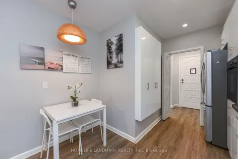 19 Belgate Place, Toronto, ON M9C 3Y5