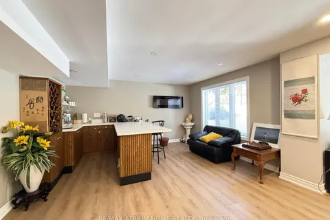 1875 Folkway Drive, Mississauga, ON L5L 2X1