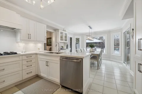 4665 Beaufort Terrace, Mississauga, ON L5M 3J1