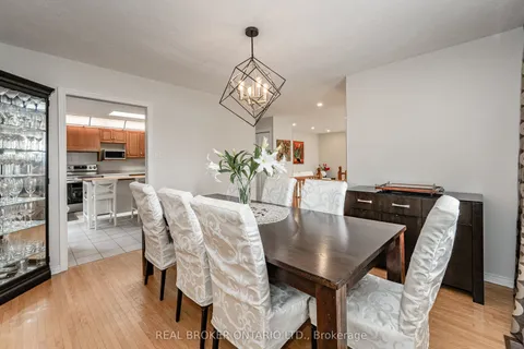 4275 Longmoor Drive, Burlington, ON L7L 5A4