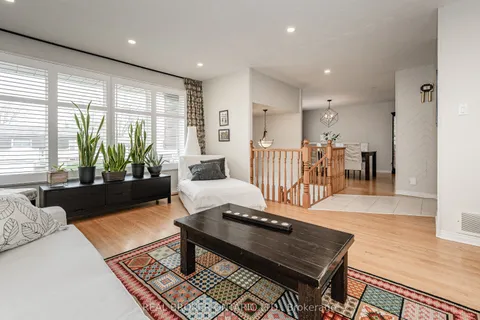 4275 Longmoor Drive, Burlington, ON L7L 5A4