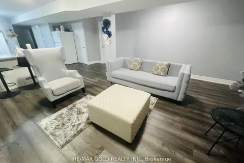 3 Panorama Crescent, Brampton, ON L6S 3T7
