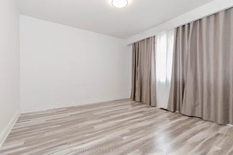 225 Morden Road, Oakville, ON L6K 2S2