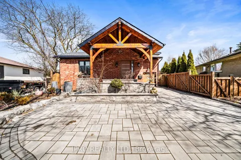 17 Hardwick Court, Toronto, ON M9C 4G5