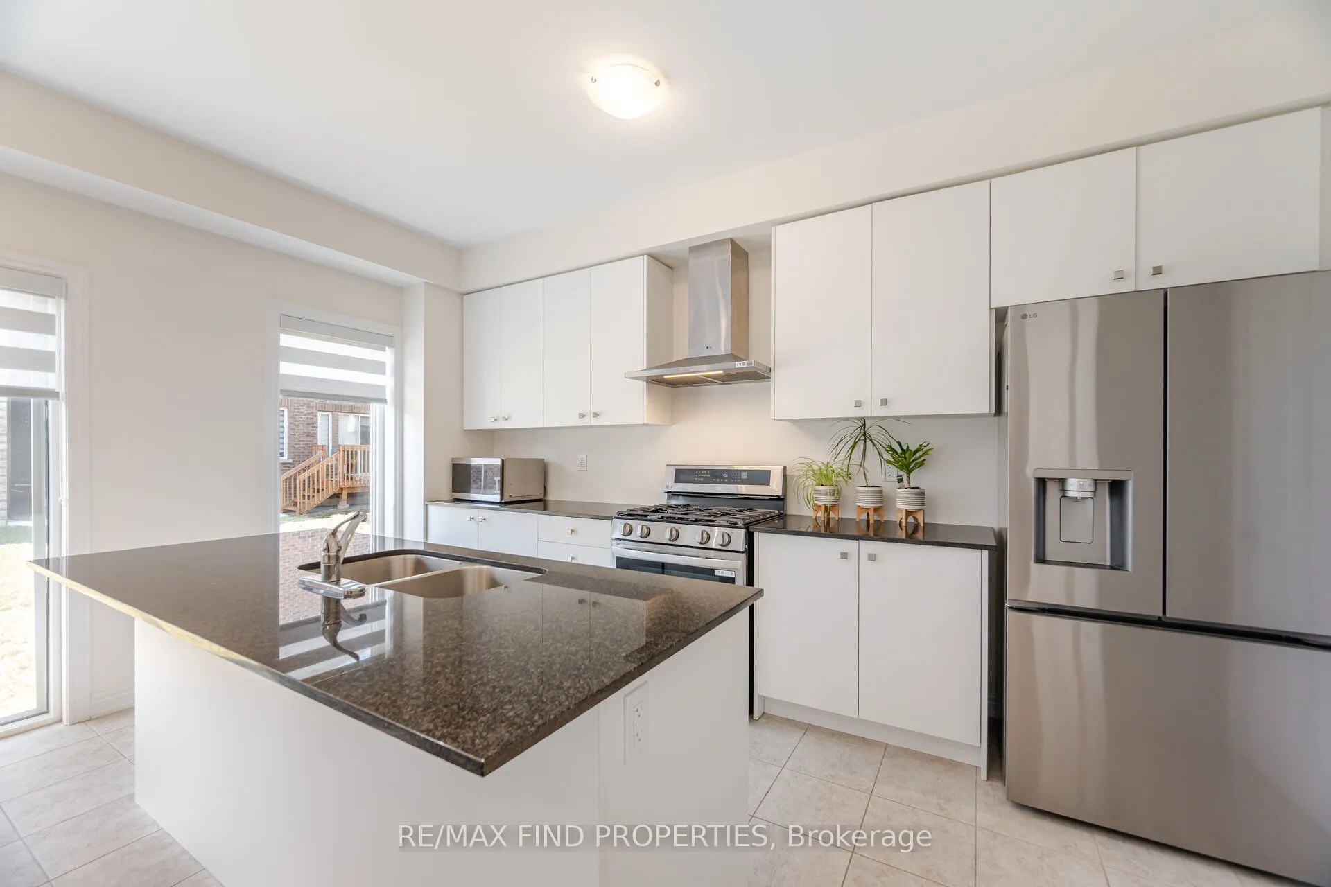 3909 Koenig Road, Burlington, ON L7M 0Z9
