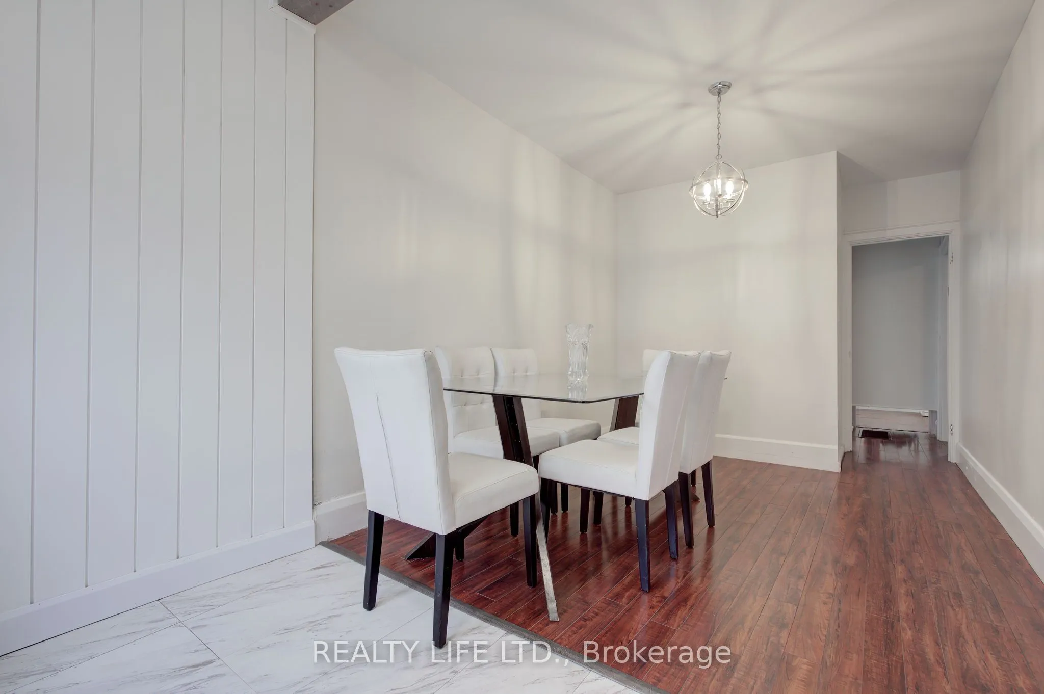 293 Melrose Street, Toronto, ON M8Z 1G7
