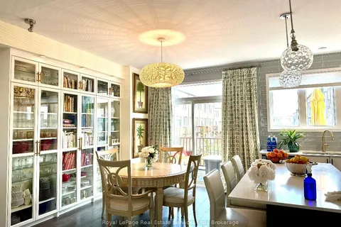 3095 Ernest Appelbe Boulevard, Oakville, ON L6H 0P3