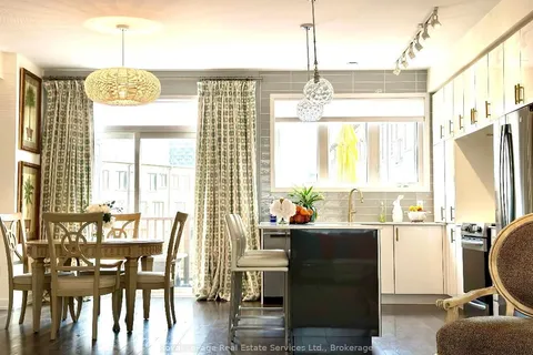 3095 Ernest Appelbe Boulevard, Oakville, ON L6H 0P3