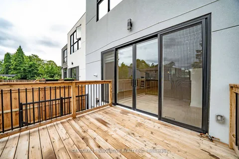 1038 Enola Avenue, Mississauga, ON L5G 4A9
