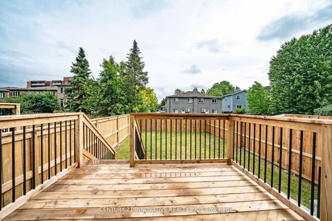 1038 Enola Avenue, Mississauga, ON L5G 4A9
