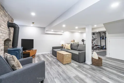68 Marilyn Street, Caledon, ON L7C 1H5