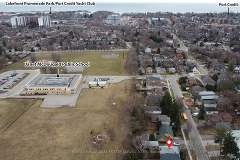 1361 Kenmuir Avenue, Mississauga, ON L5G 4B3