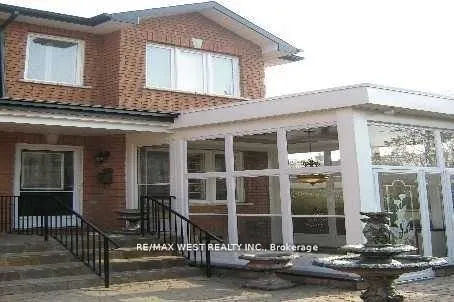 2031 Davenport Road, Toronto, ON M6N 1C5