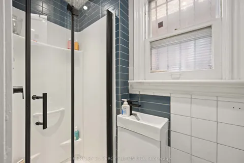 1344 Davenport Road, ON M6H 2G9