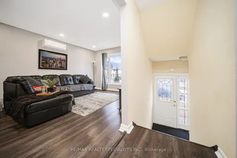 26 Hercules Court, Brampton, ON L6S 1S6