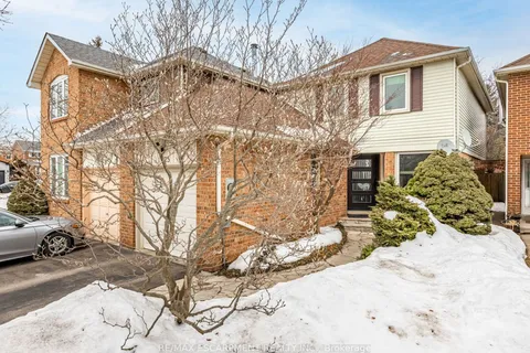 1125 Potters Wheel Crescent, Oakville, ON L6M 1J3