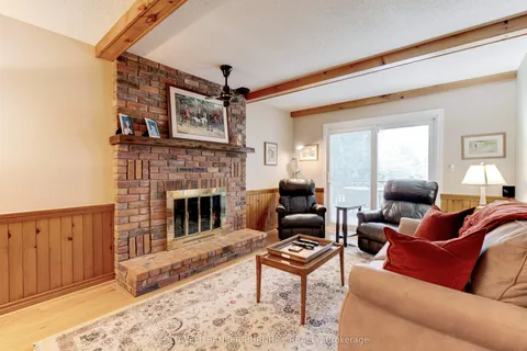 2251 Mansfield Drive, Burlington, ON L7P 3J3