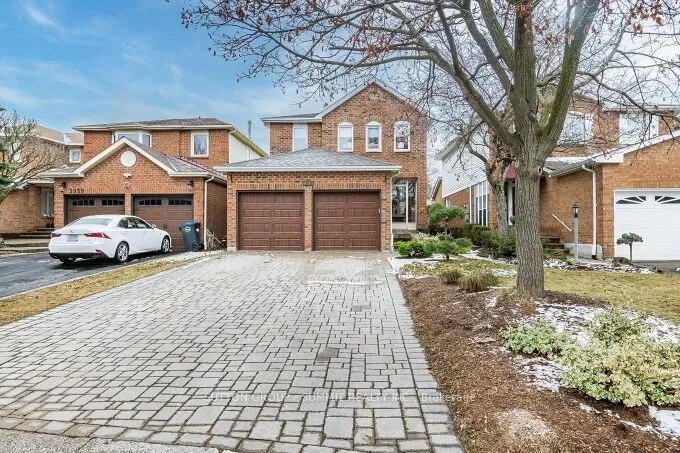 3935 Rushton Crescent, Mississauga, ON L5L 4H9