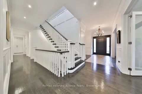 1389 Weaver Avenue, Oakville, ON L6J 2L6