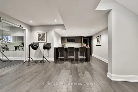 1389 Weaver Avenue, Oakville, ON L6J 2L6