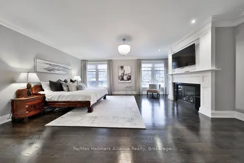 1389 Weaver Avenue, Oakville, ON L6J 2L6