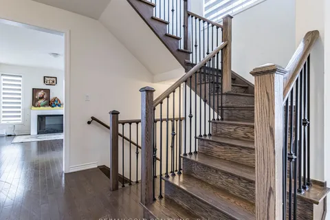 37 Peak Drive, Brampton, ON L6X 5S5
