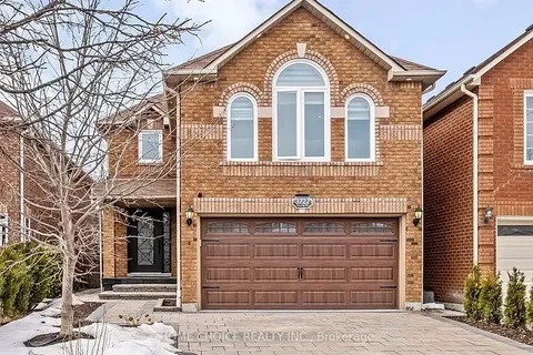 3722 Densbury Drive, Mississauga, ON L5N 6Z1