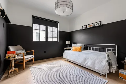 450 Tower Drive, Oakville, ON L6L 4R3