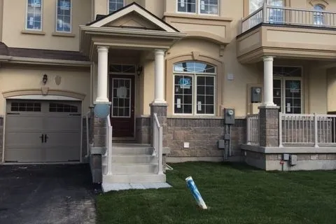 17 Ledger Point Crescent, Brampton, ON L6R 0B3