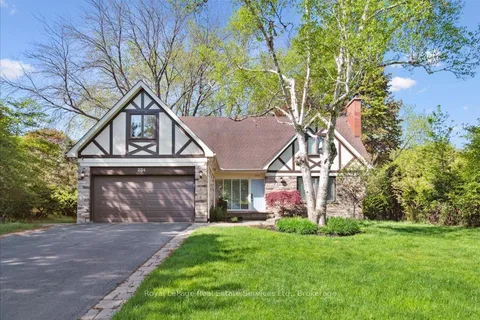 234 Cardinal Drive, Oakville, ON L6J 4P2