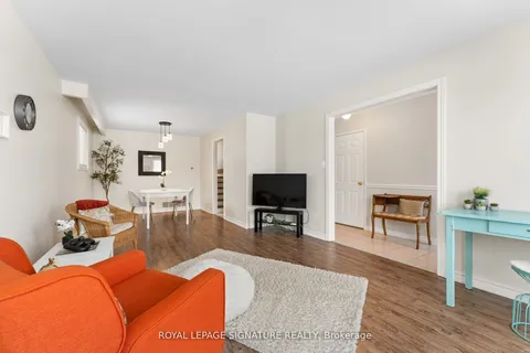 3385 Monica Drive, Mississauga, ON L4T 3E6