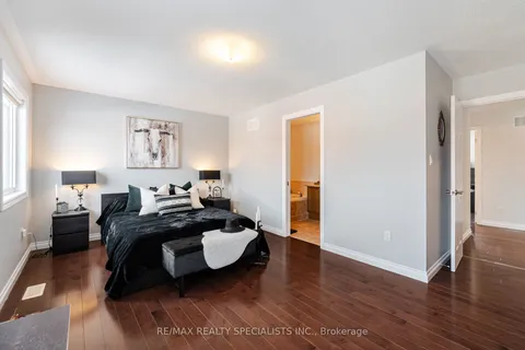 981 Kennedy Circle, Milton, ON L9T 0C6