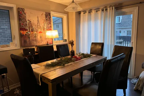 286 Ellen Davidson Drive, Oakville, ON L6M 0V1