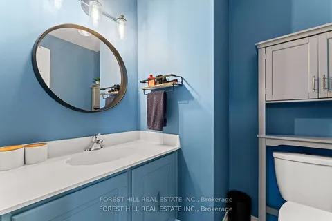 2956 Dancer Court, Mississauga, ON L5L 1Y4