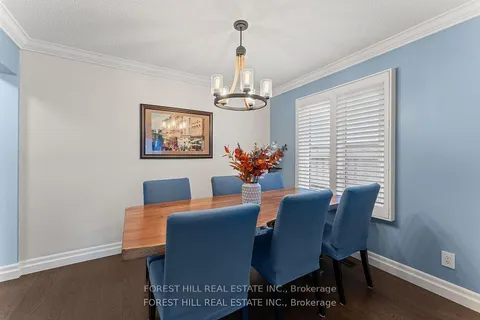 2956 Dancer Court, Mississauga, ON L5L 1Y4