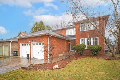 66 Barr Crescent, Brampton, ON L6Z 3E2